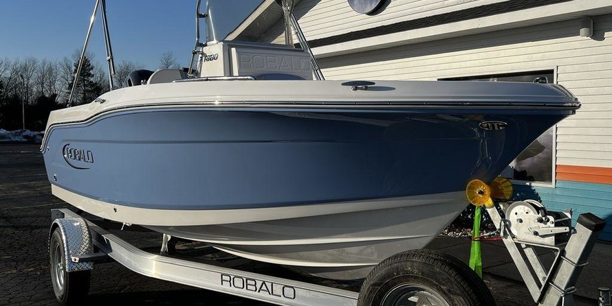 Robalo r180