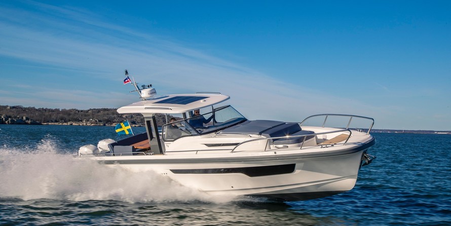 Seafarer 535 pilot boat - inboard diesel