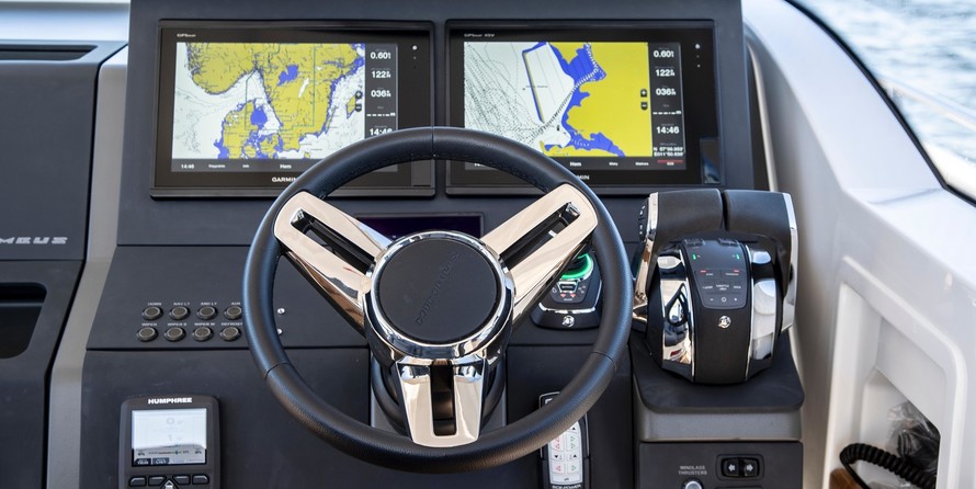 Seafarer 535 pilot boat - inboard diesel