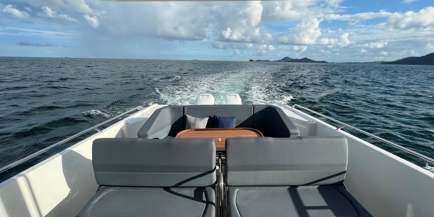 Seafarer 535 pilot boat - inboard diesel