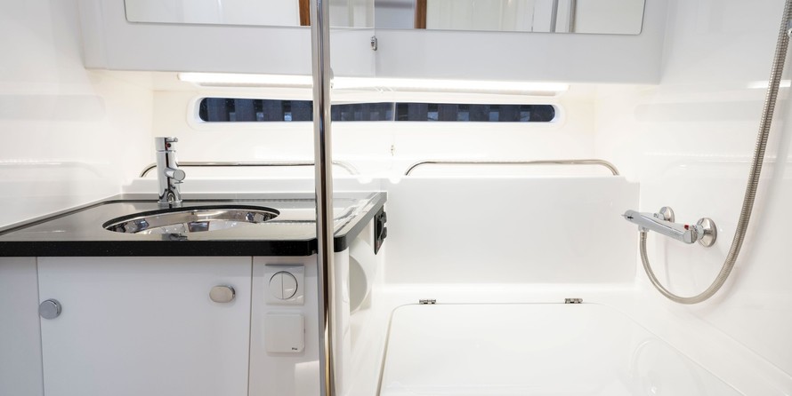 Seafarer 535 pilot boat - inboard diesel