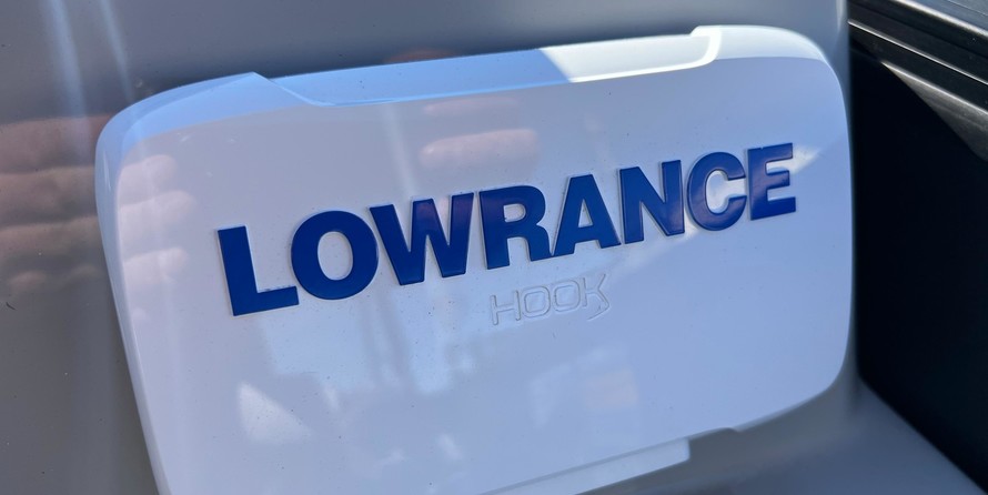 60 x 16 tri-toon passenger vessel