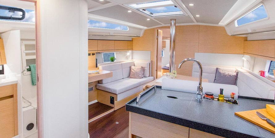 Hanse 418