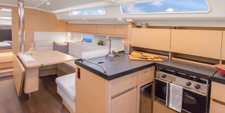 Hanse 418