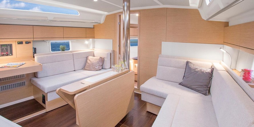 Hanse 418