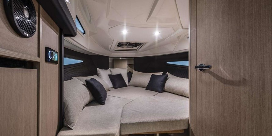 Cranchi Endurance 30