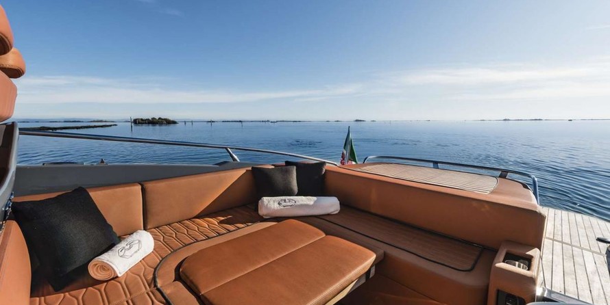 Cranchi Endurance 30