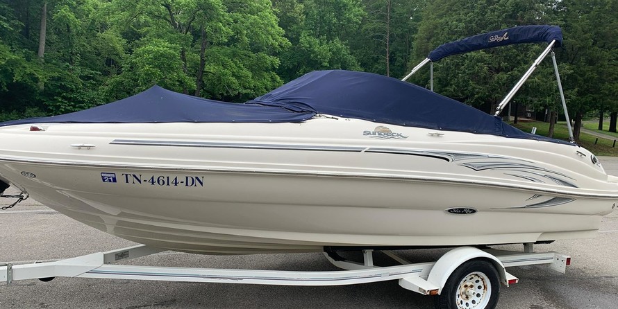 Sea Ray 220 Sundeck