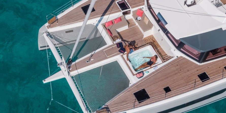 Fountaine Pajot Alegria 67