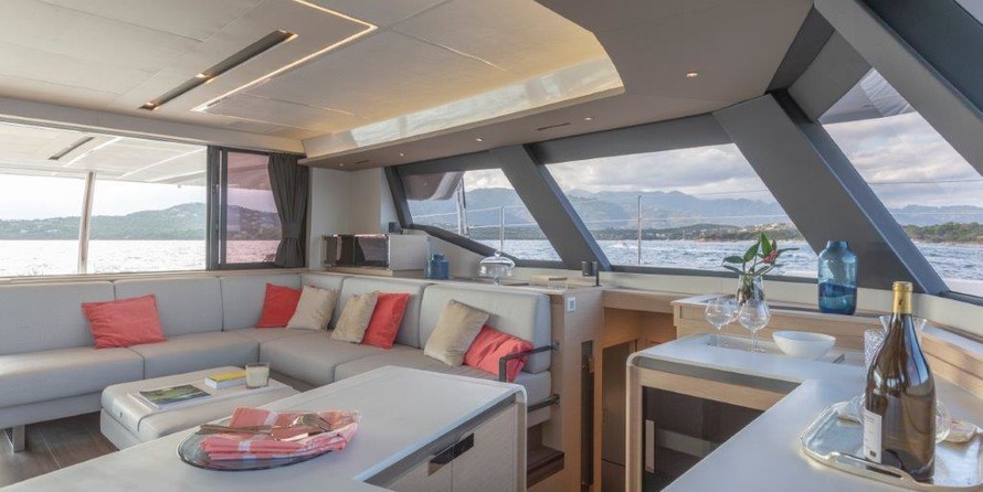 Fountaine Pajot Alegria 67