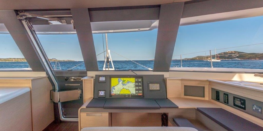 Fountaine Pajot Alegria 67