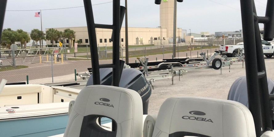 Cobia 217 center console