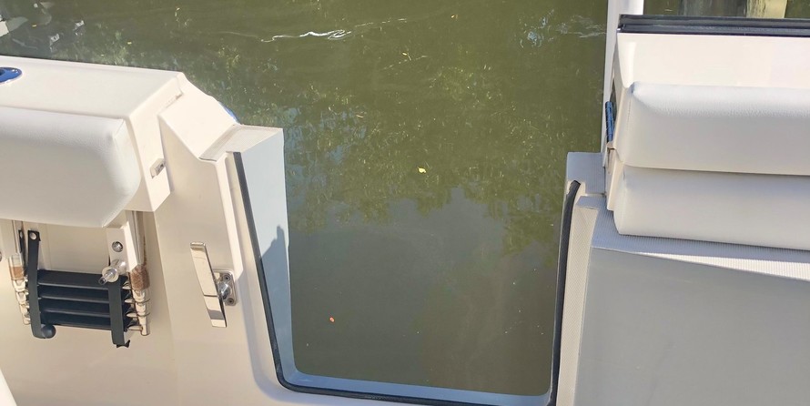 Cobia 217 center console