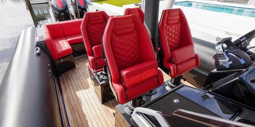 Technohull 38 Grand Sport