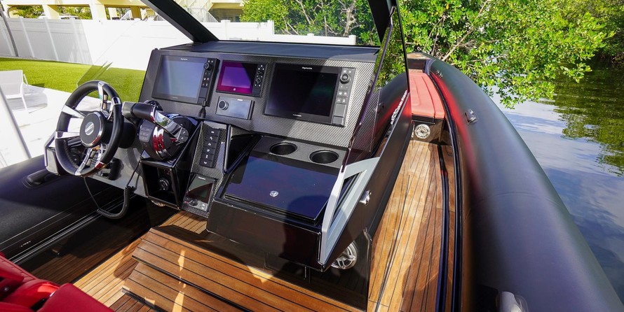 Technohull 38 Grand Sport