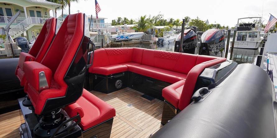 Technohull 38 Grand Sport