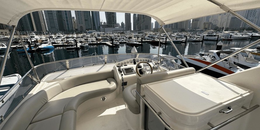 Majesty Yachts 50