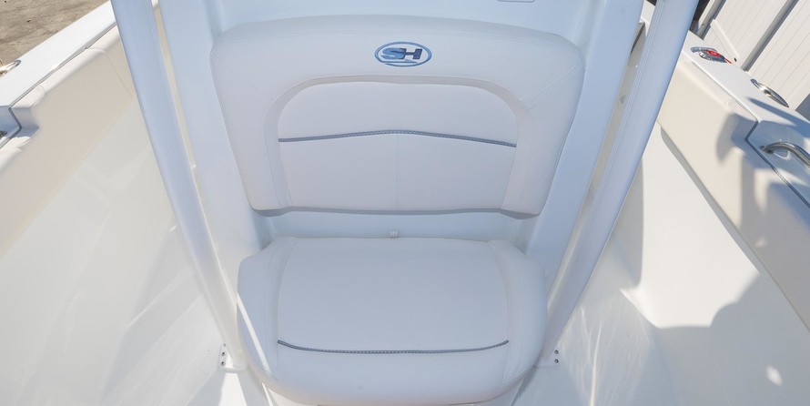 Sea Ray hunt ultra 211