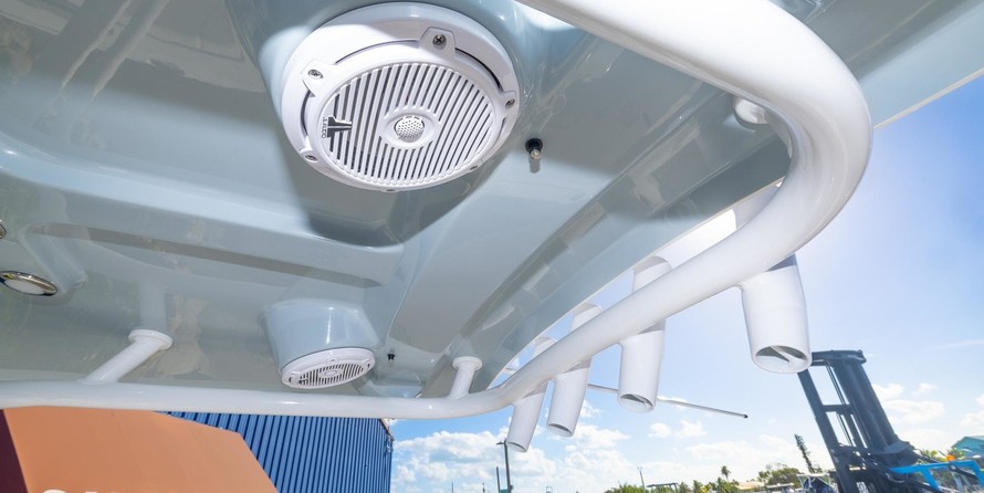 Sea Ray hunt ultra 211