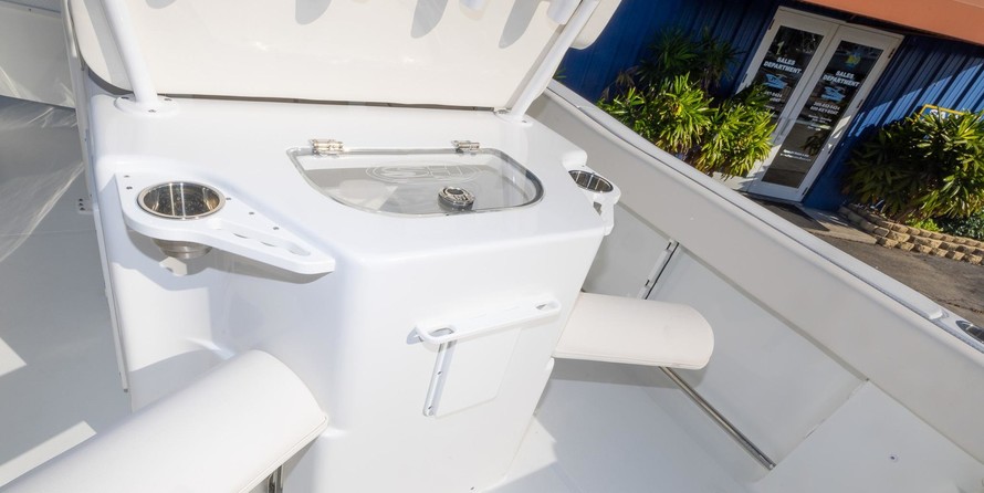 Sea Ray hunt ultra 211