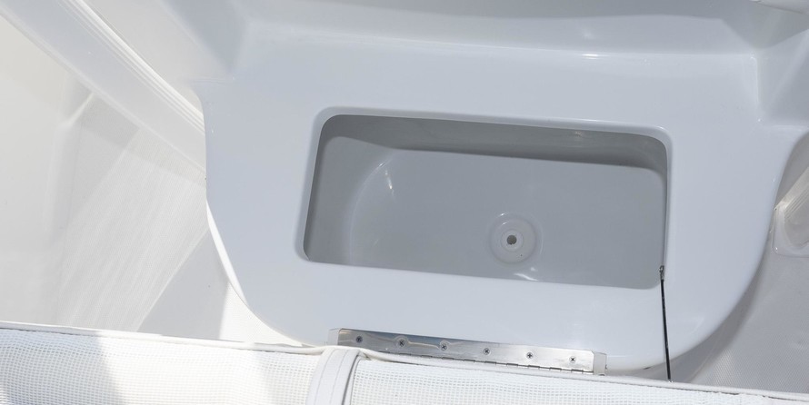 Sea Ray hunt ultra 211