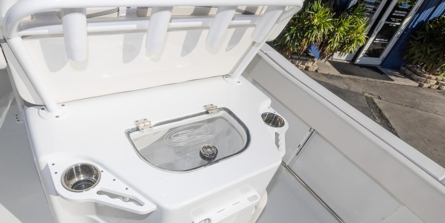 Sea Ray hunt ultra 211