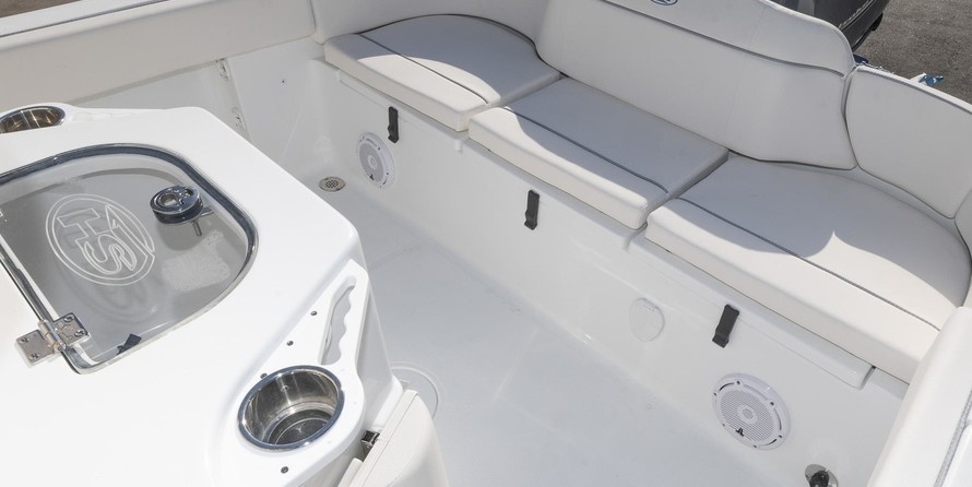 Sea Ray hunt ultra 211