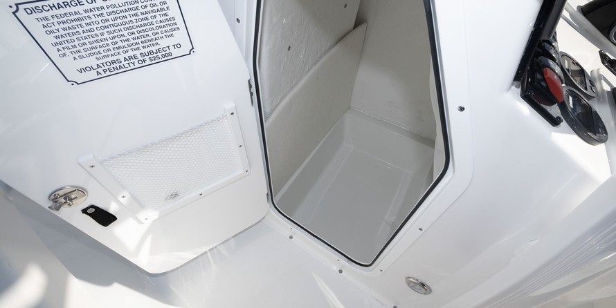 Sea Ray hunt ultra 211