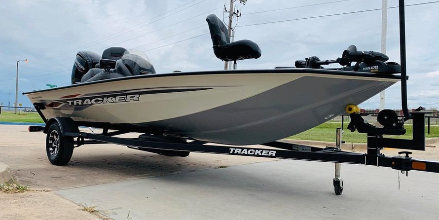 Tracker Pro Team 175 TXW