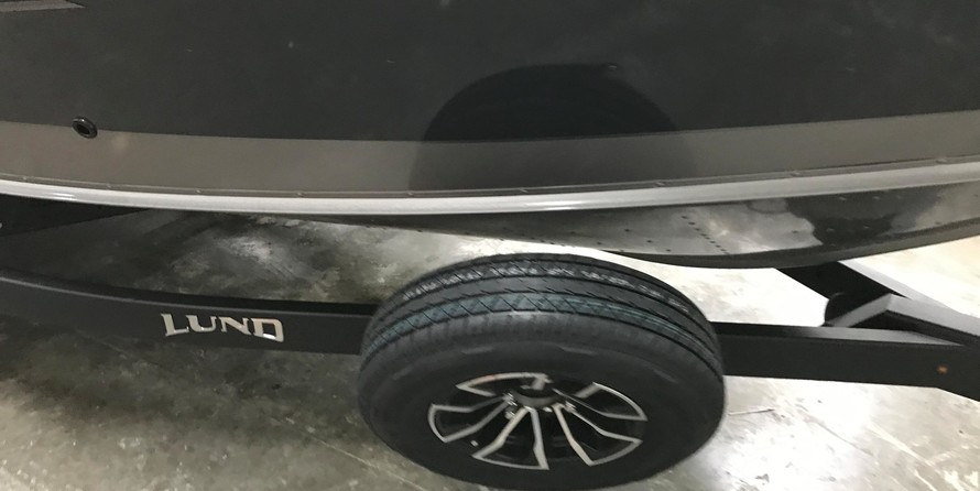 Lund Boats 1875 Impact Sport