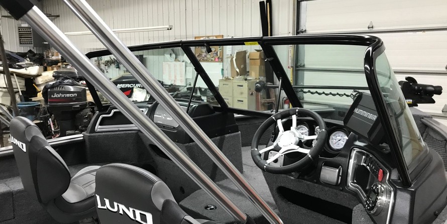 Lund Boats 1875 Impact Sport