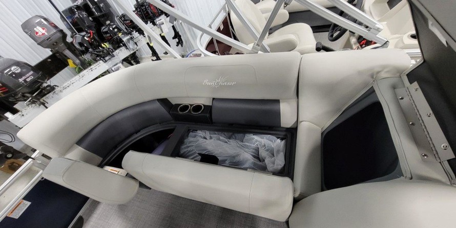 Sunchaser Boats Oasis 18 Fish