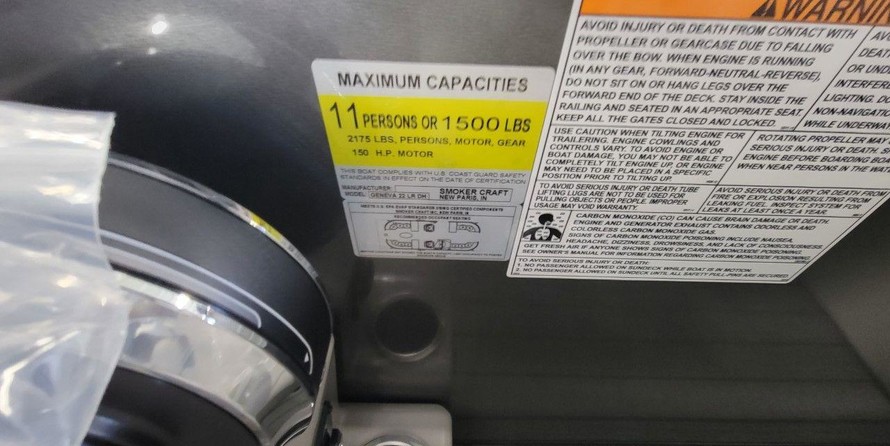 Sunchaser Boats Geneva Cruise 22 LR DH