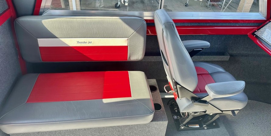 Thunder Jet 24' Alexis Pro w/ 300HP Mercury Pro XS!