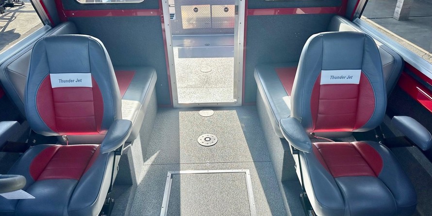 Thunder Jet 24' Alexis Pro w/ 300HP Mercury Pro XS!