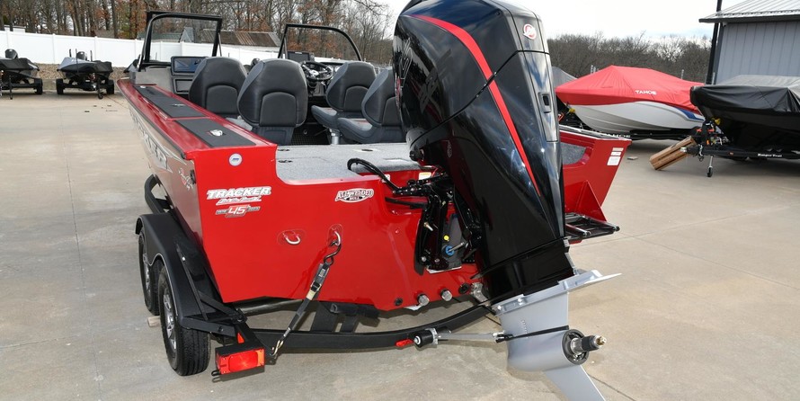 Tracker TARGA V-19 WT Tournament Edition w/225HP Pro-XS!!