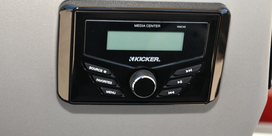 Sun Tracker Bass Buggy 16 DLX ET