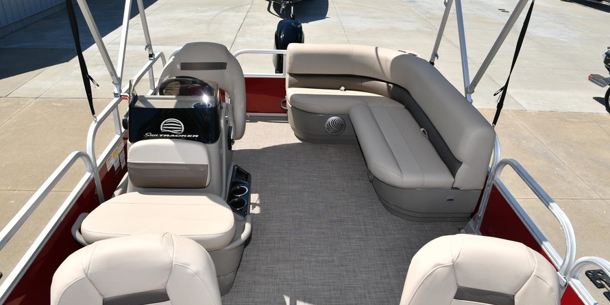 Sun Tracker Bass Buggy 16 DLX ET