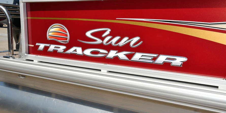 Sun Tracker Bass Buggy 16 DLX ET