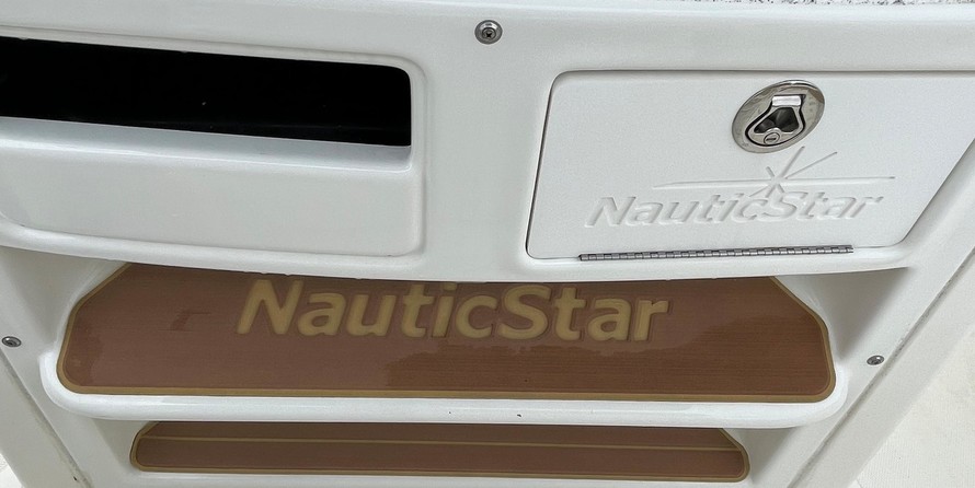 Nauticstar 2302 legacy