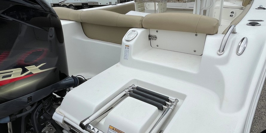 Nauticstar 2302 legacy