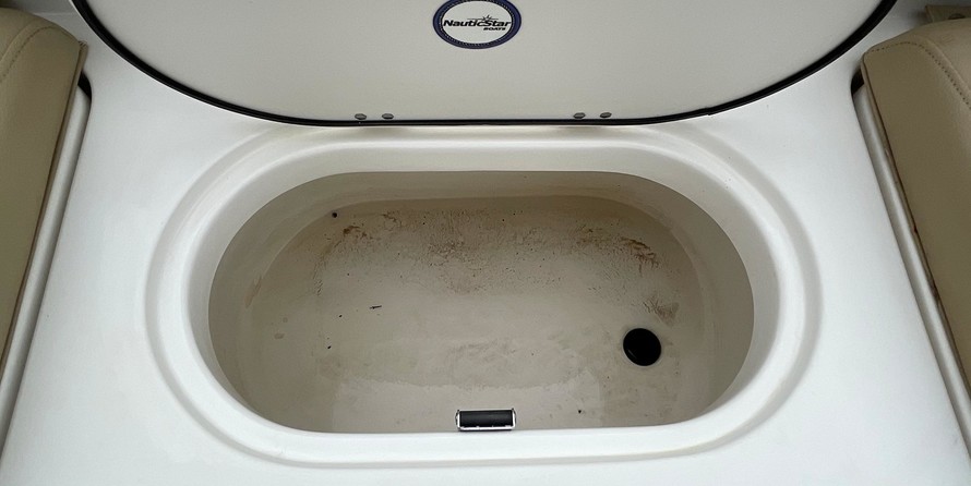 Nauticstar 2302 legacy
