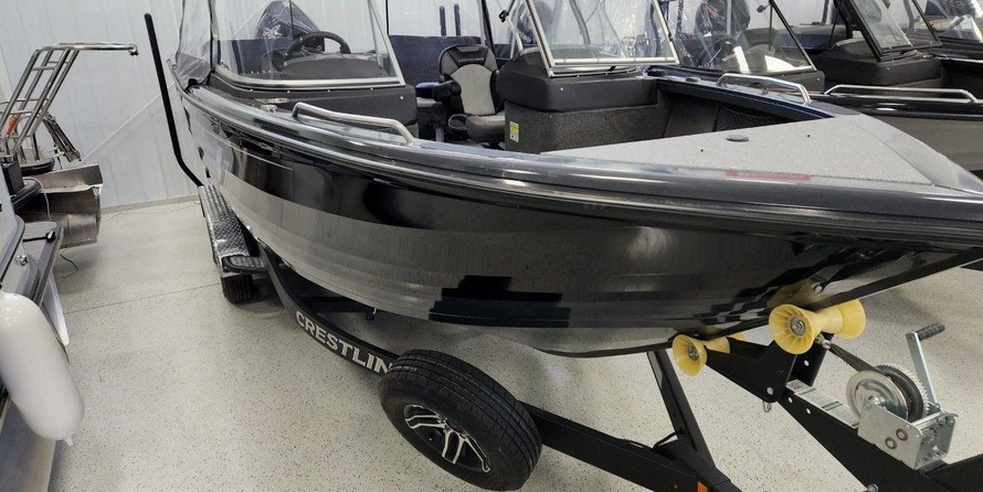 Crestliner 2250 Authority