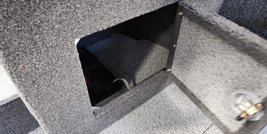 Crestliner 2250 Authority