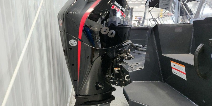 Crestliner 2250 Authority