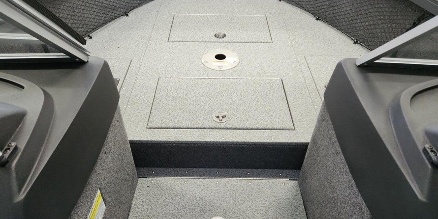 Crestliner 2250 Authority