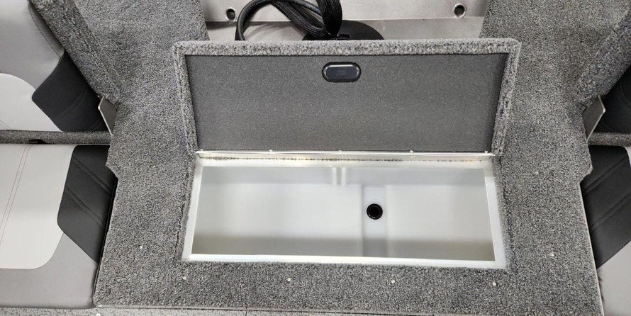 Crestliner 1700 Vision