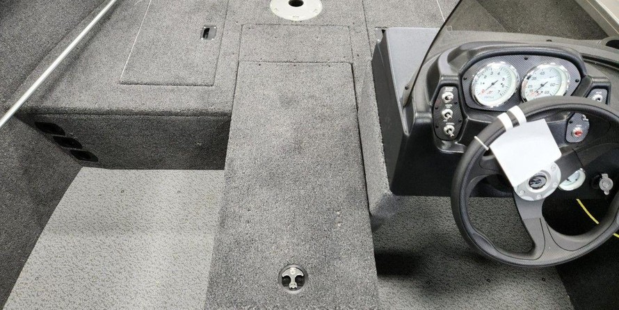 Crestliner 1700 Vision