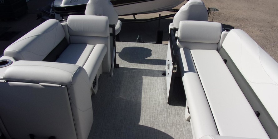 Sunchaser Boats Oasis 20 Fish-n-Cruise