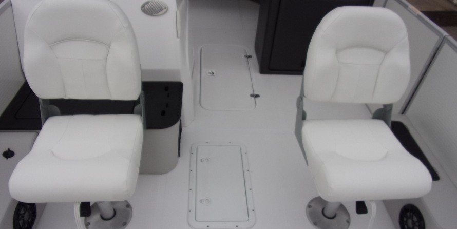 Hurricane fundeck 232